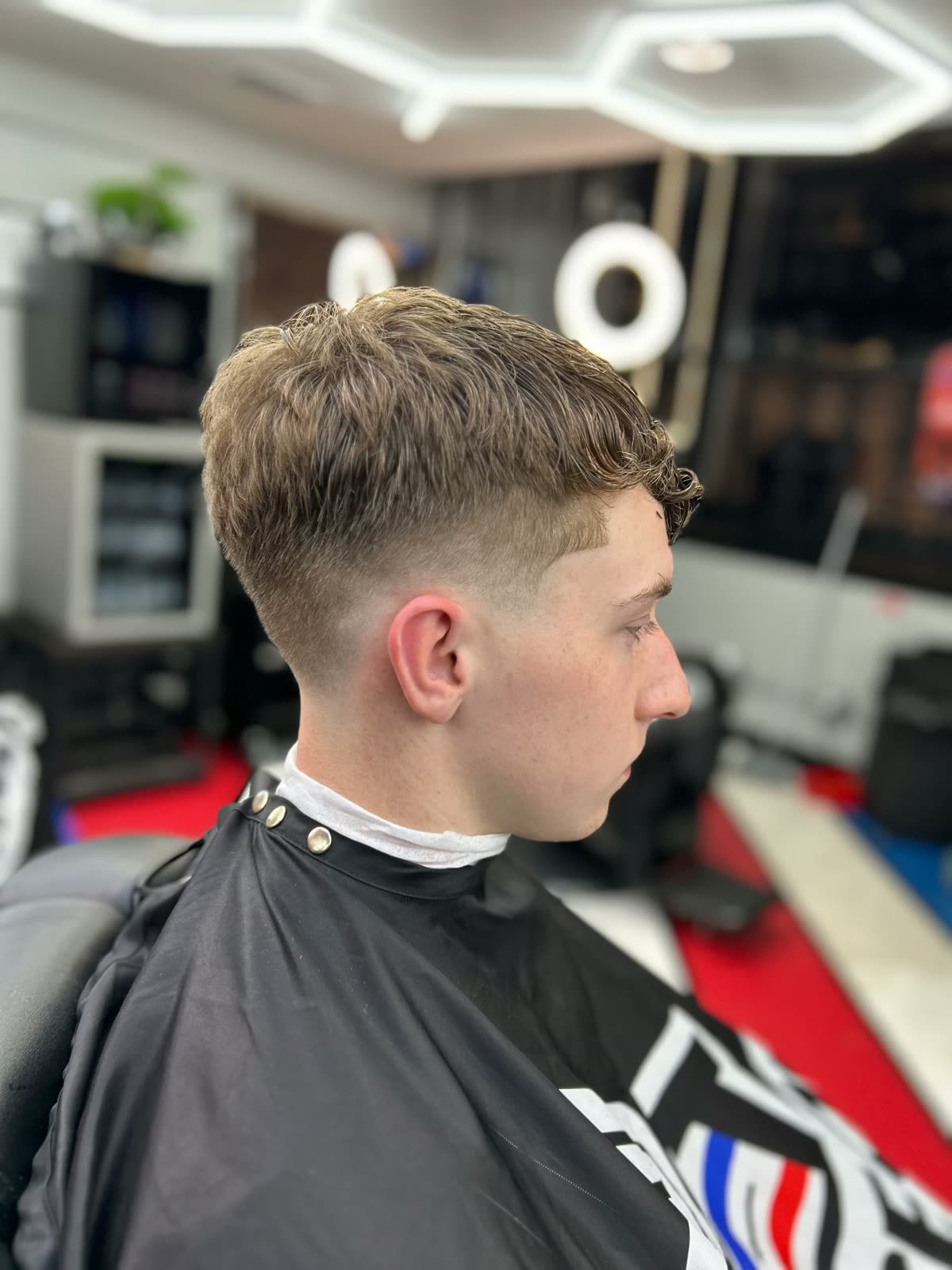 Wavy fringe with a blended taper fade